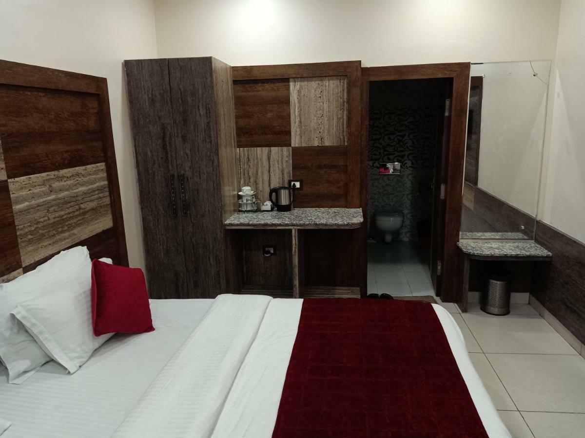 Hotel King Castle Dharamszala Kültér fotó